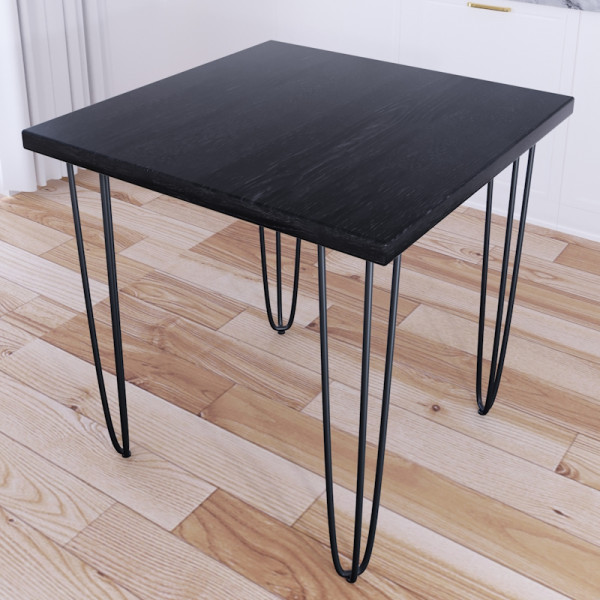 Стол кухонный Loft с квадратный столешницей цвета черного оникса из массива сосны 40 мм и черными ножками-шпильками, 75x75х75 см