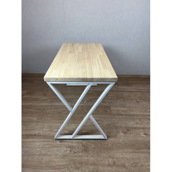 Стол кухонный Loft с лакированной столешницей из массива сосны 40 мм и белыми металлическими Z-образными ножками, 90х60х75 см